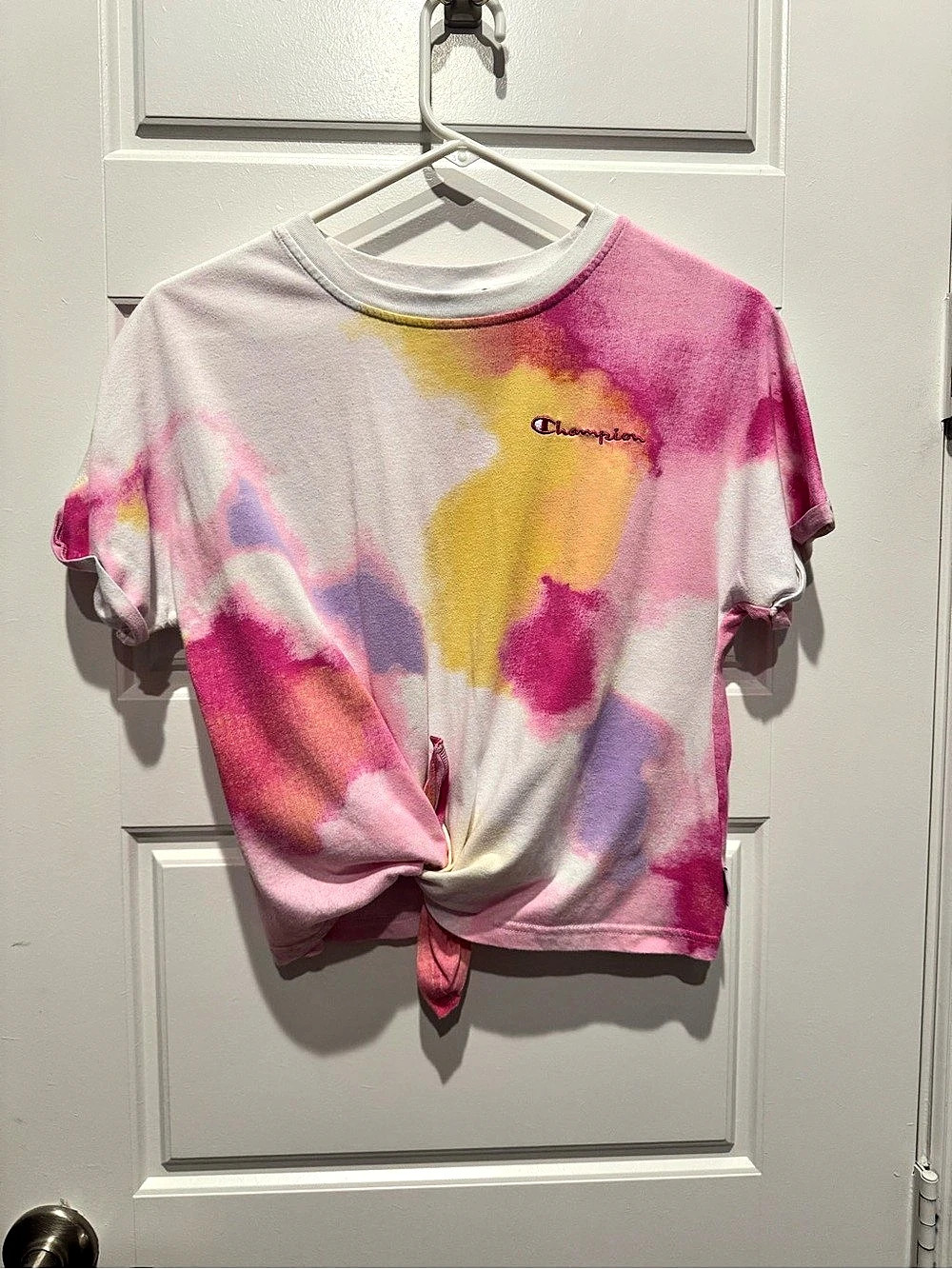 Champion Watercolor Tie-Dye Front-Knot Cropped Tee in Pink & Purple Size XS